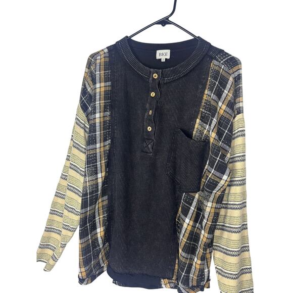BKE Tops - BKE Pieced Plaid Henley Top Black Yellow Flannel Sleeve Size M
